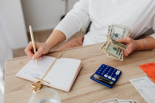 Unraveling Your Financial Blueprint: How to Create a Weekly or Monthly Budget Plan That Empowers
